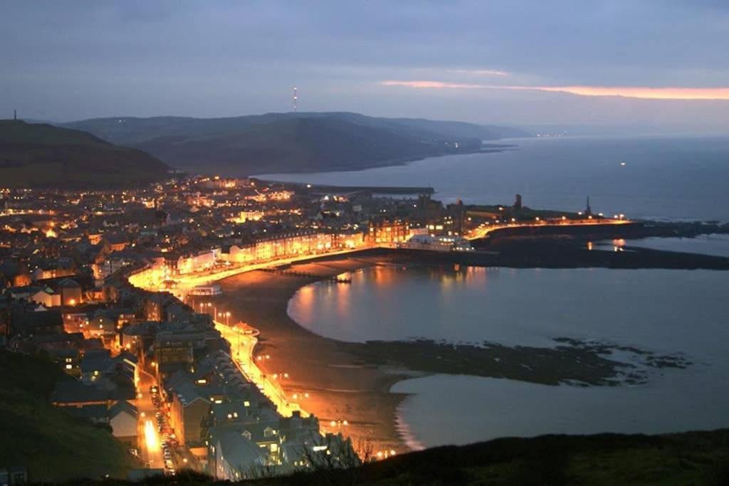 Bridge View Victorian Townhouse Central Aberystwyth Sleeps 6 Exterior foto